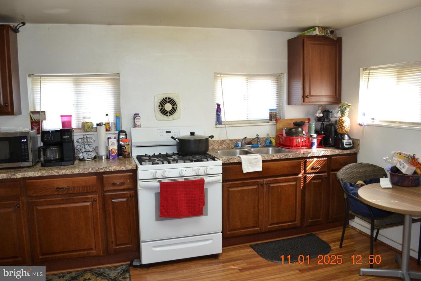 1215 Ingleside Avenue photo 8