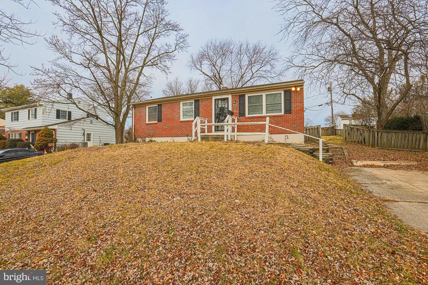 114 Glyndon Drive photo 2