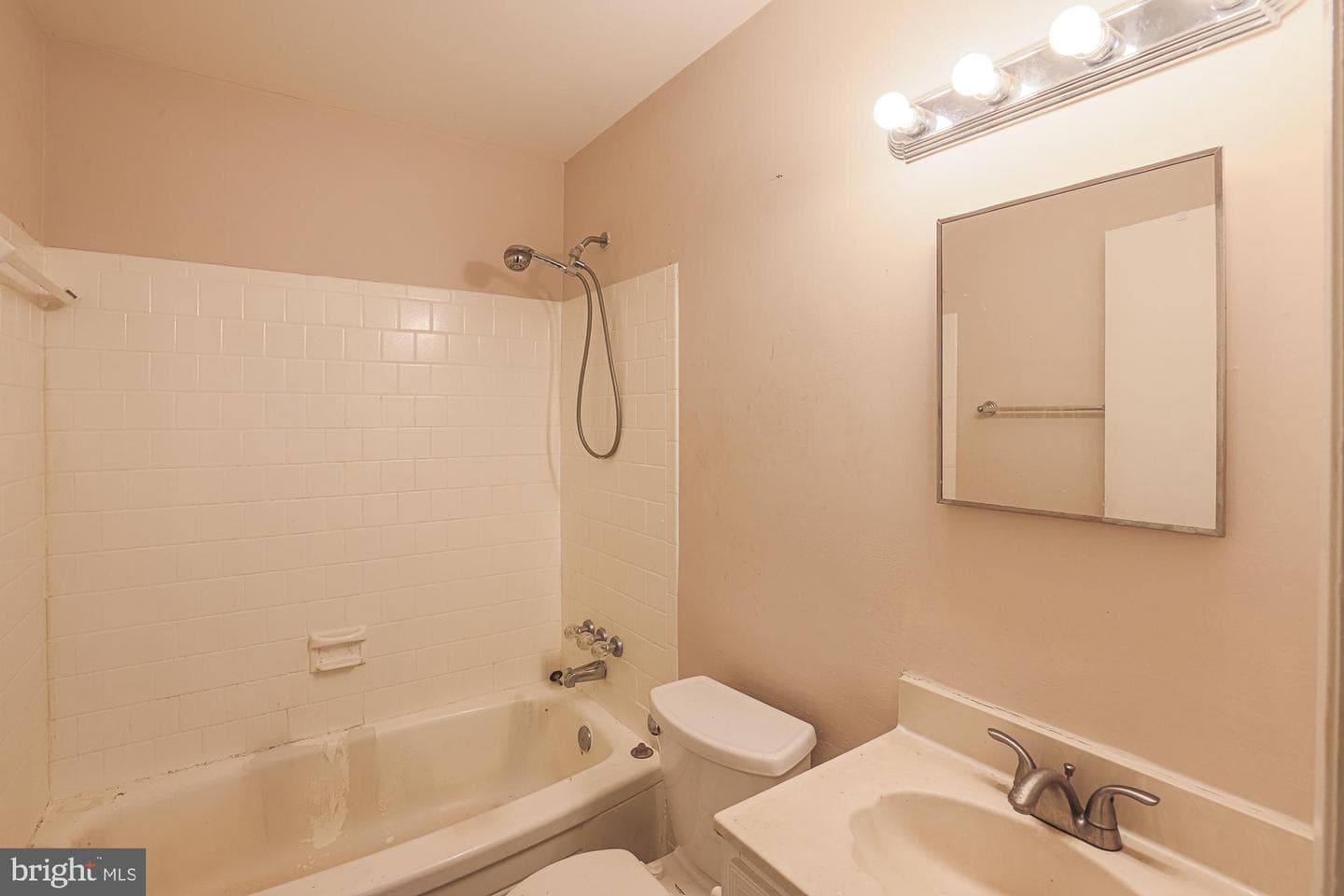 114 Glyndon Drive photo 27