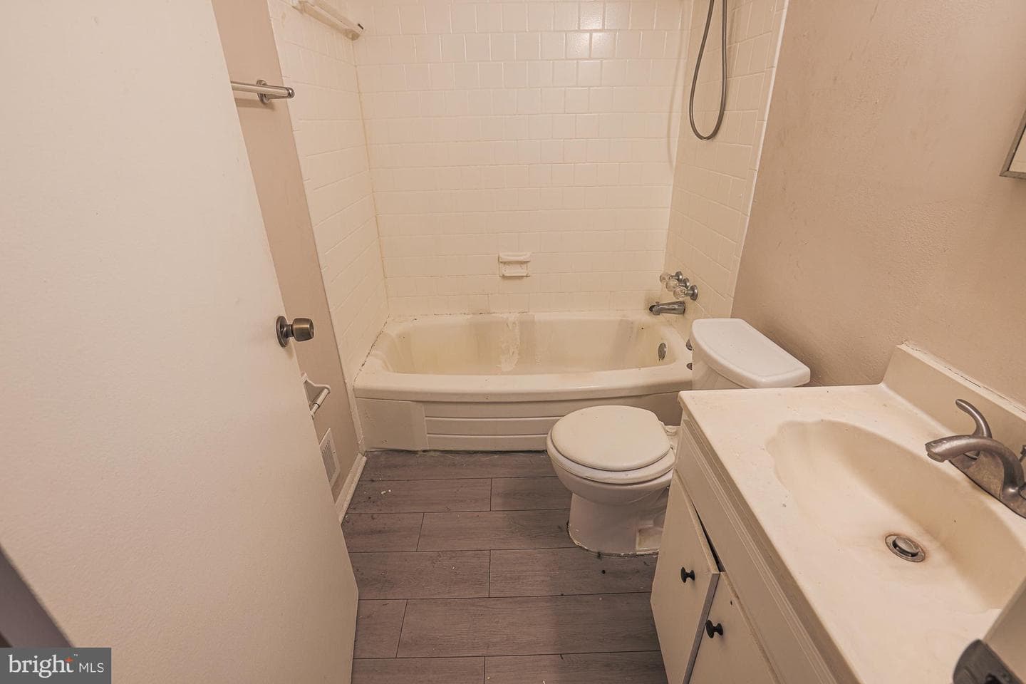 114 Glyndon Drive photo 29