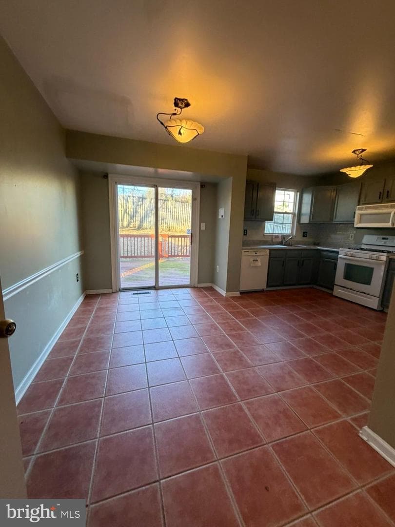 9404 Horn Avenue photo 14