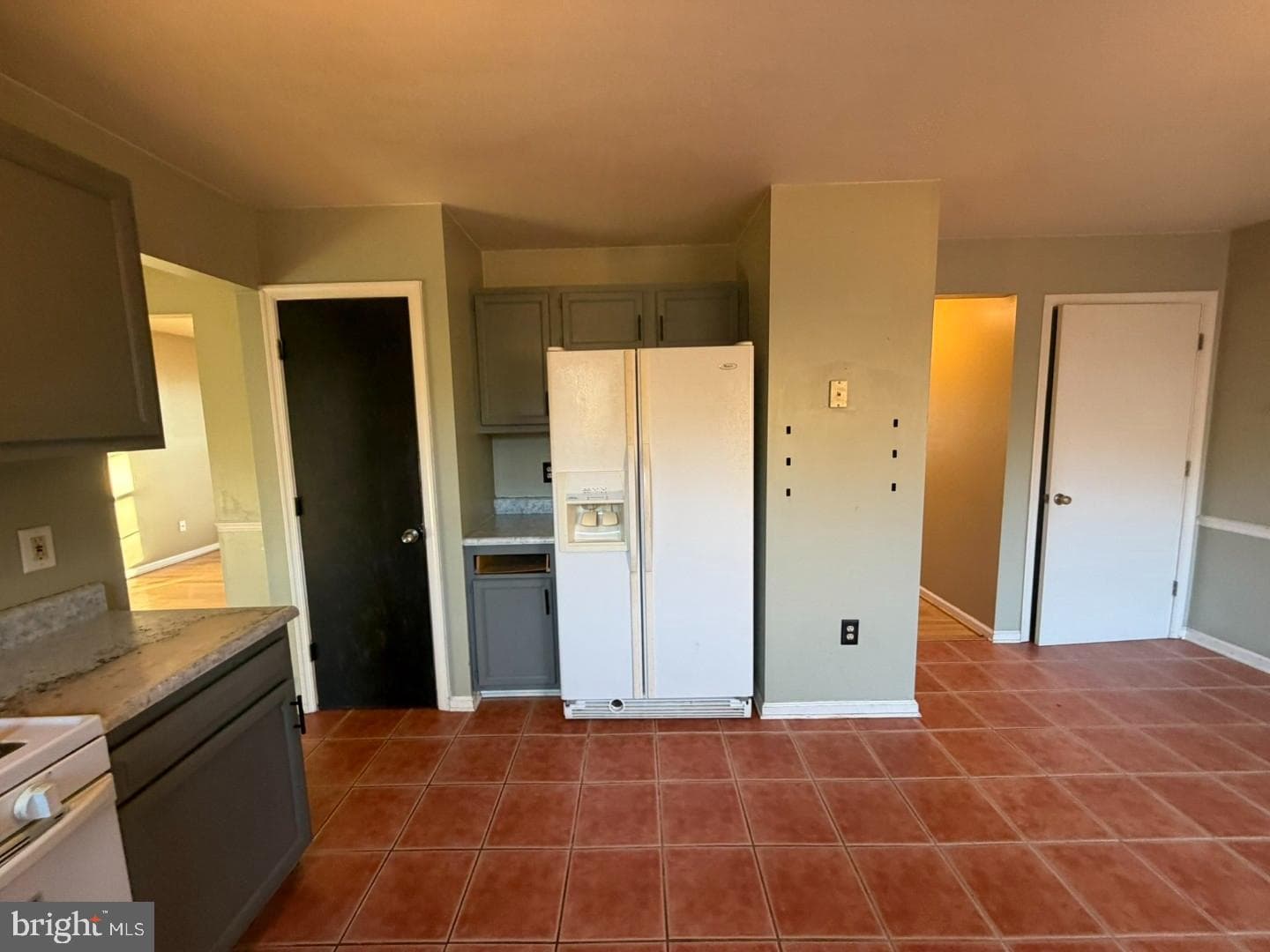 9404 Horn Avenue photo 18