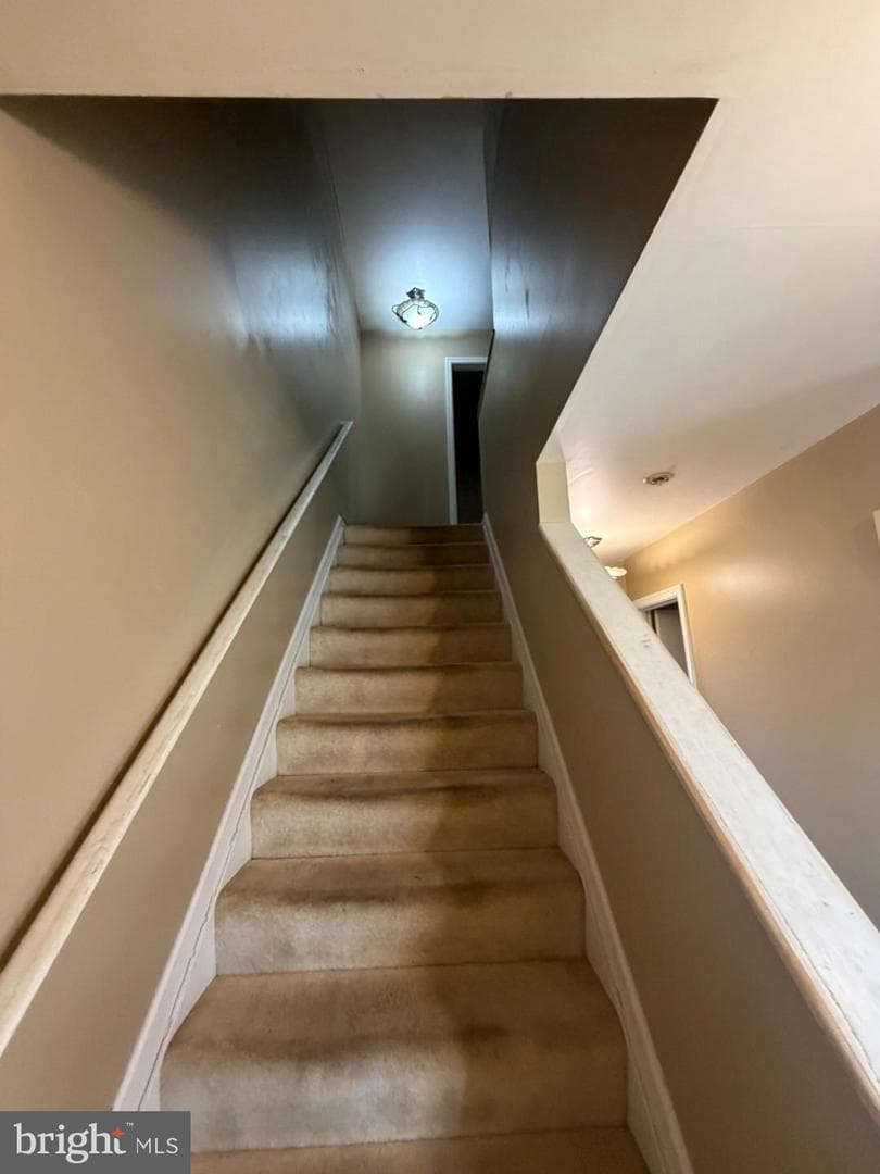 9404 Horn Avenue photo 23