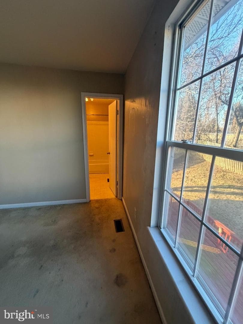 9404 Horn Avenue photo 39