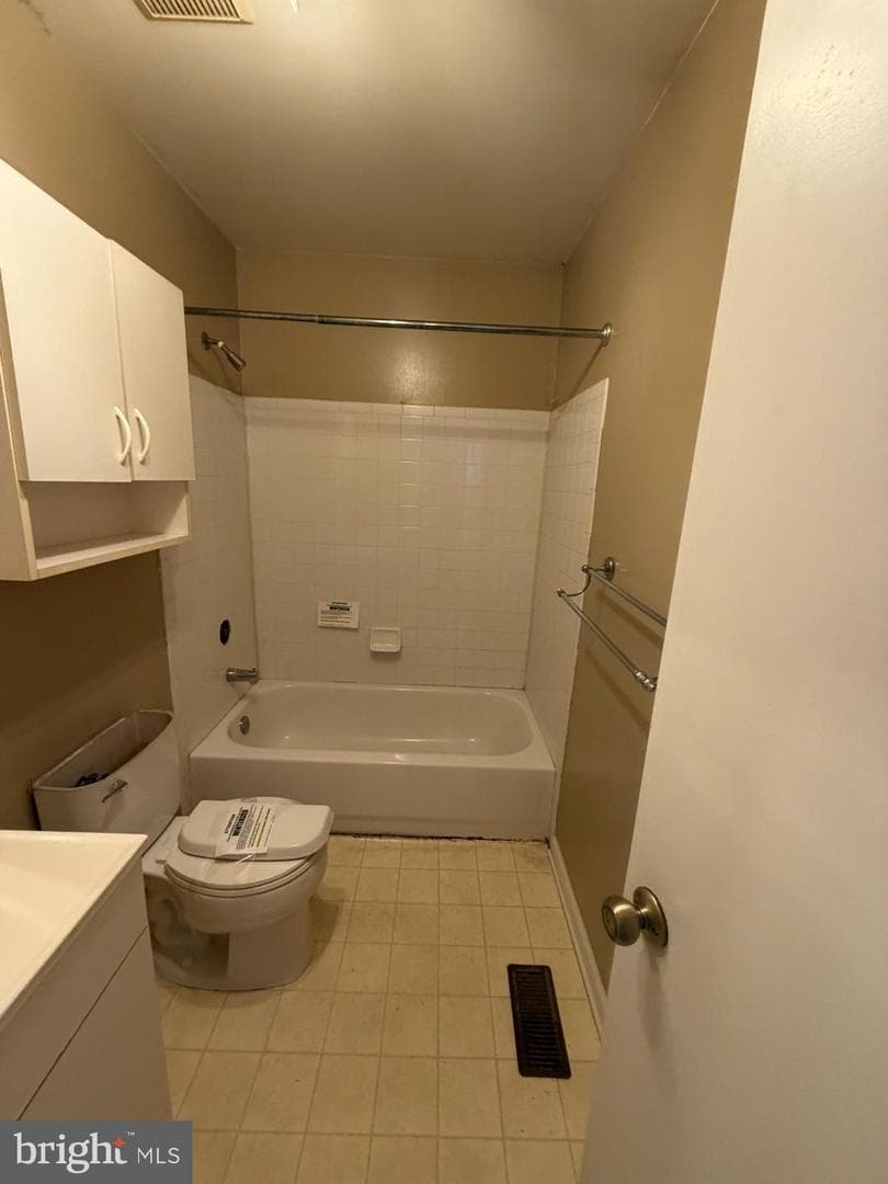 9404 Horn Avenue photo 40