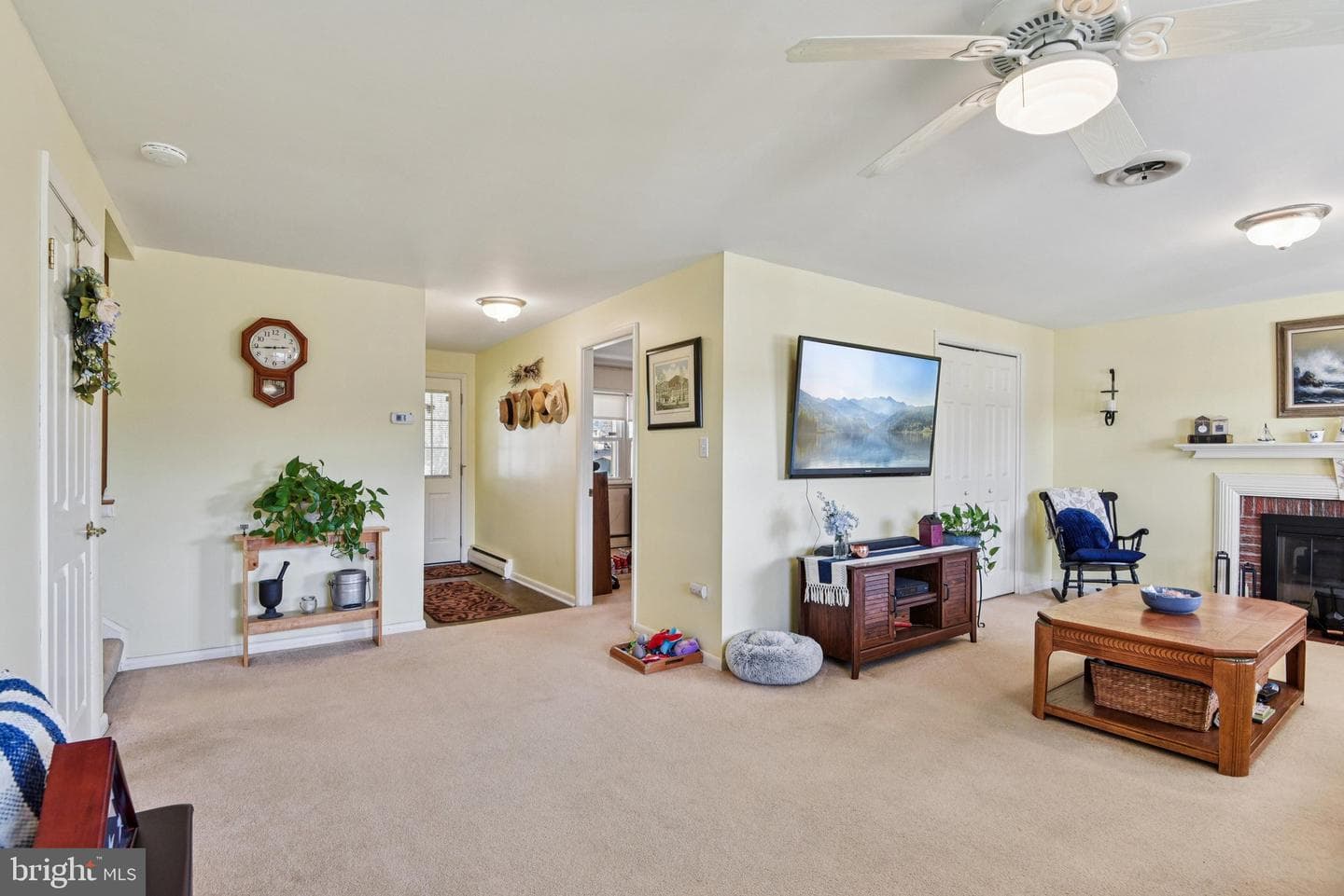 1412 Mount Airy photo 10