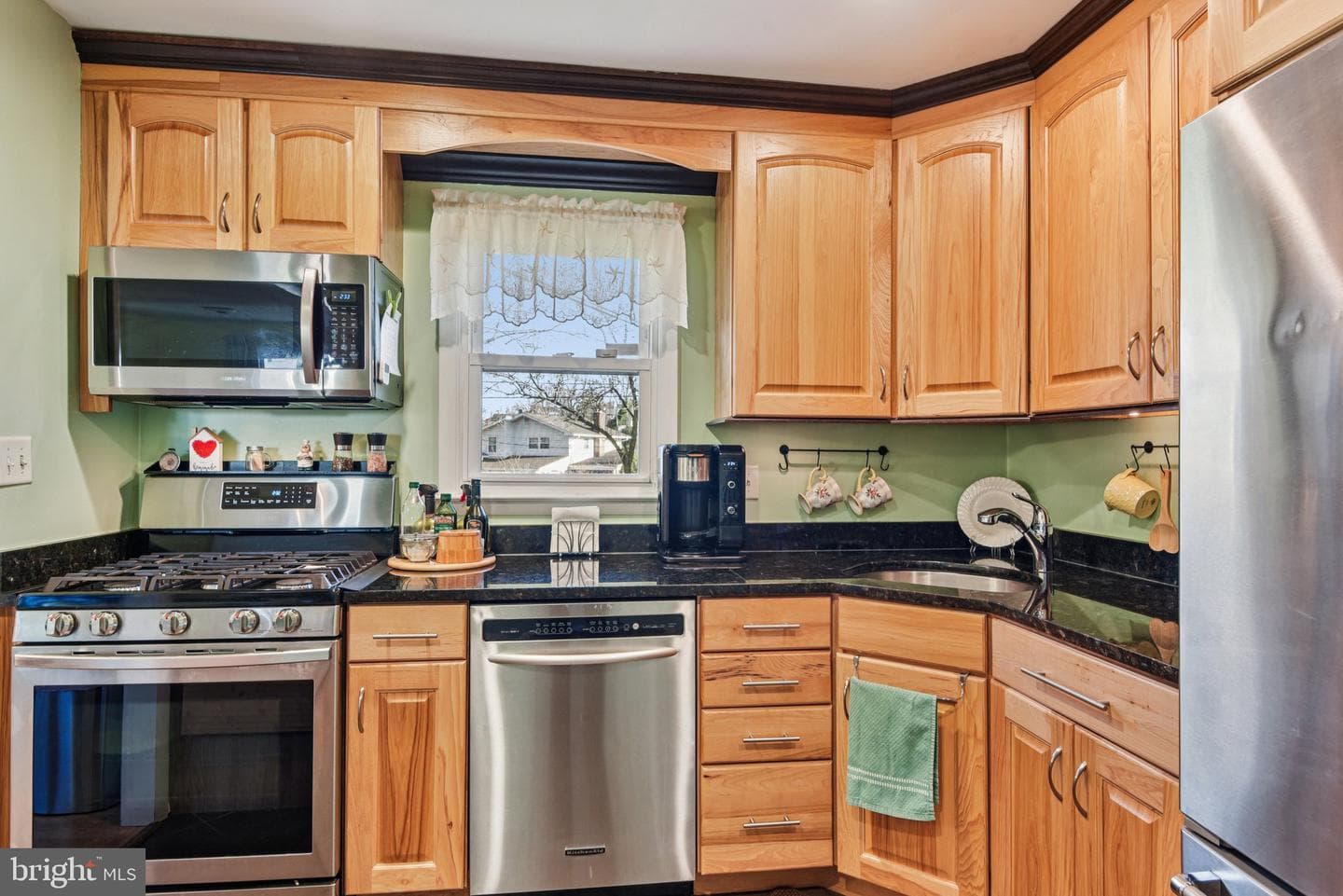 1412 Mount Airy photo 20