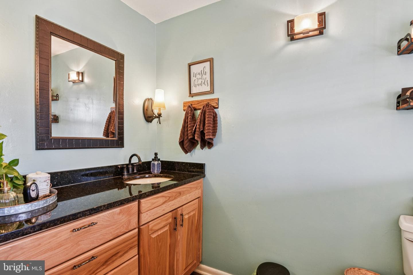 1412 Mount Airy photo 30