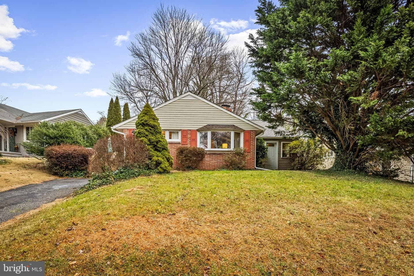 6745 Glenkirk Road photo 1