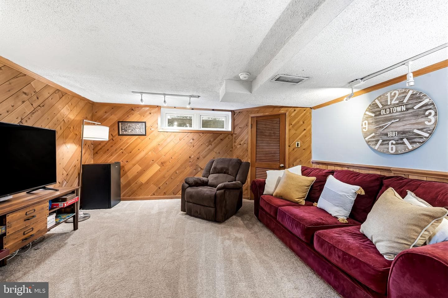 6745 Glenkirk Road photo 25