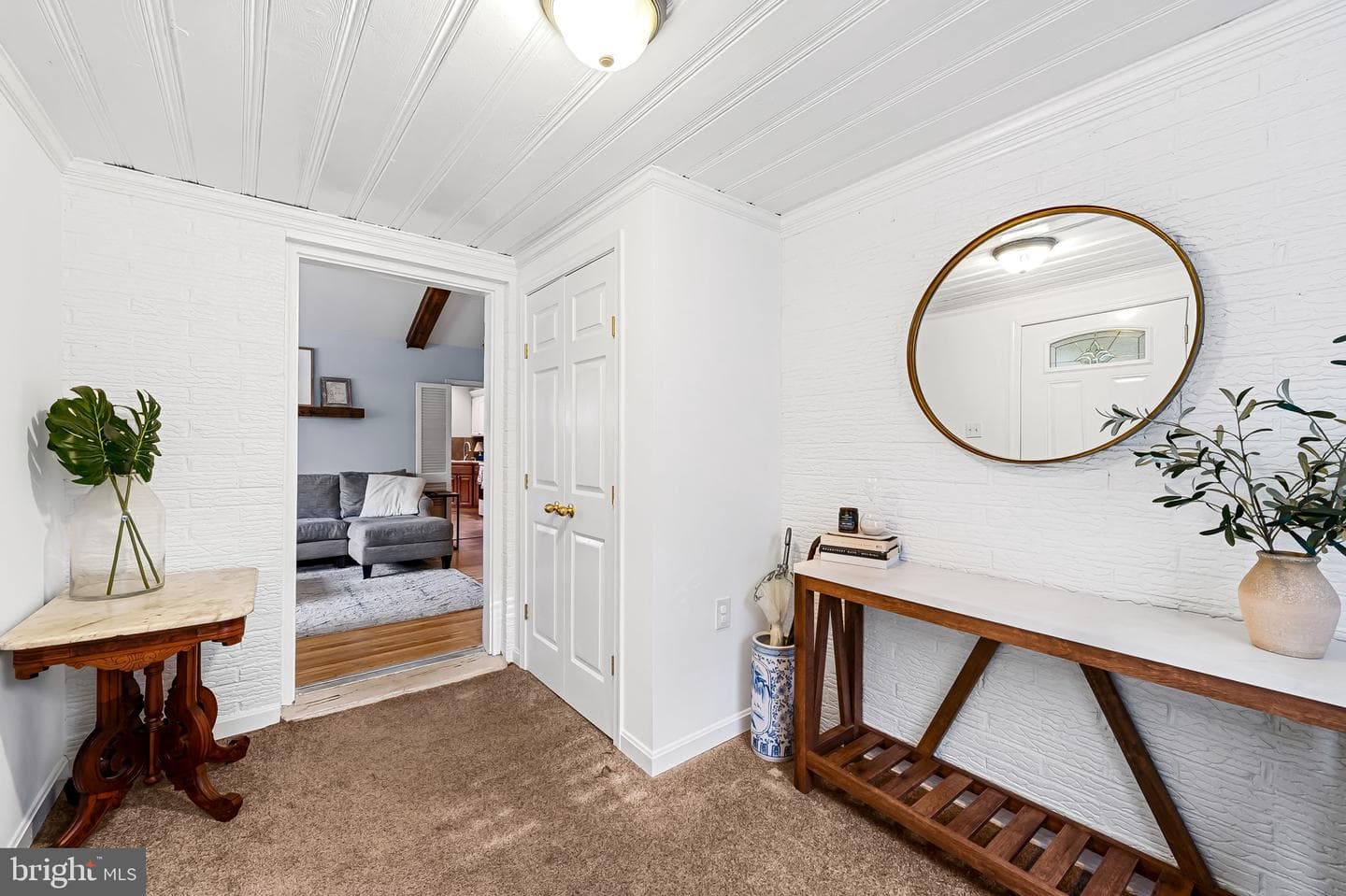 6745 Glenkirk Road photo 3
