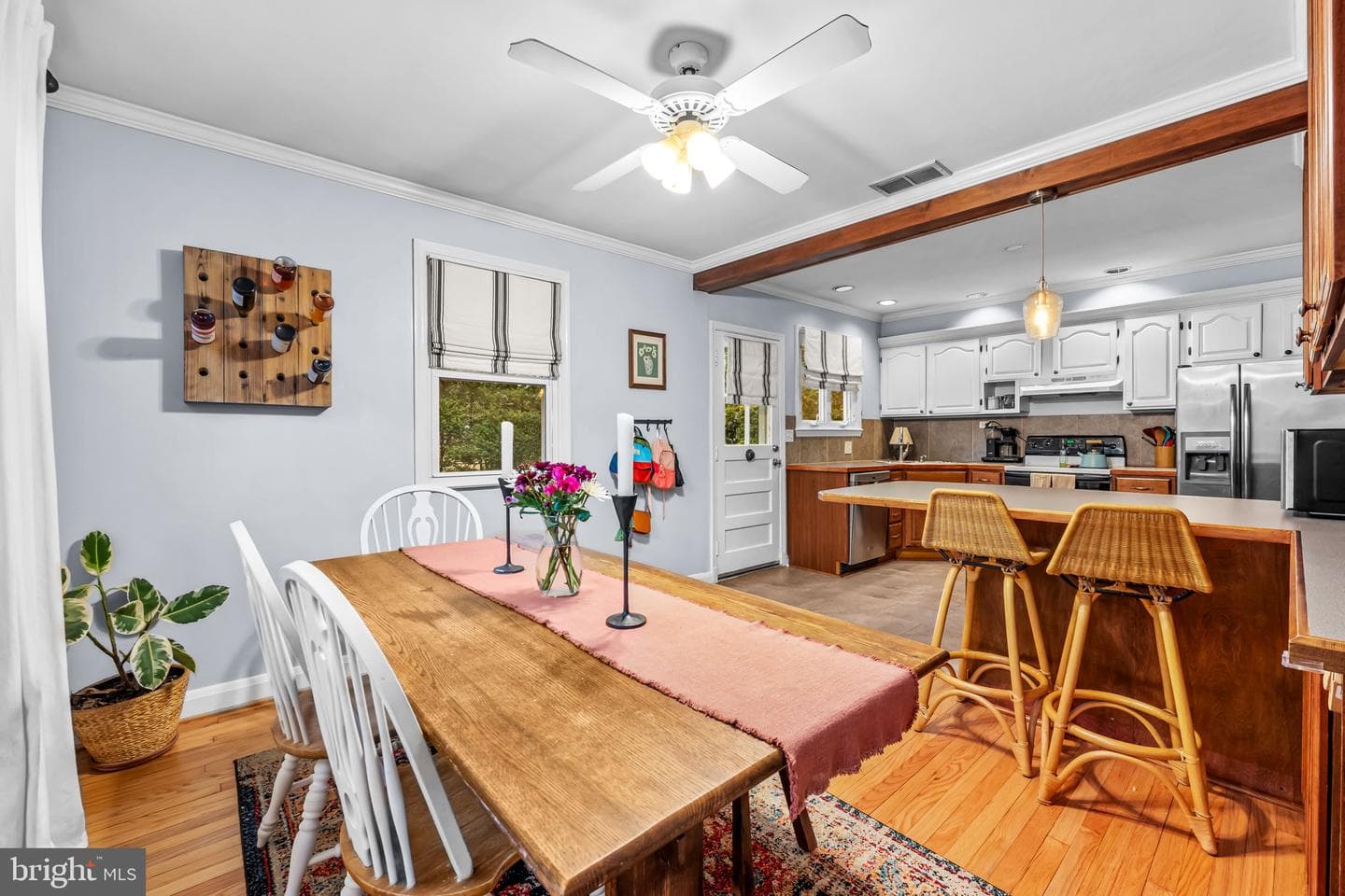 6745 Glenkirk Road photo 8