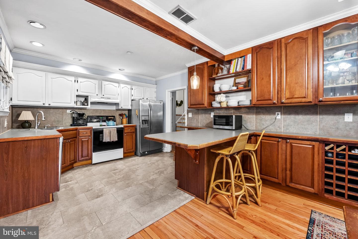 6745 Glenkirk Road photo 9