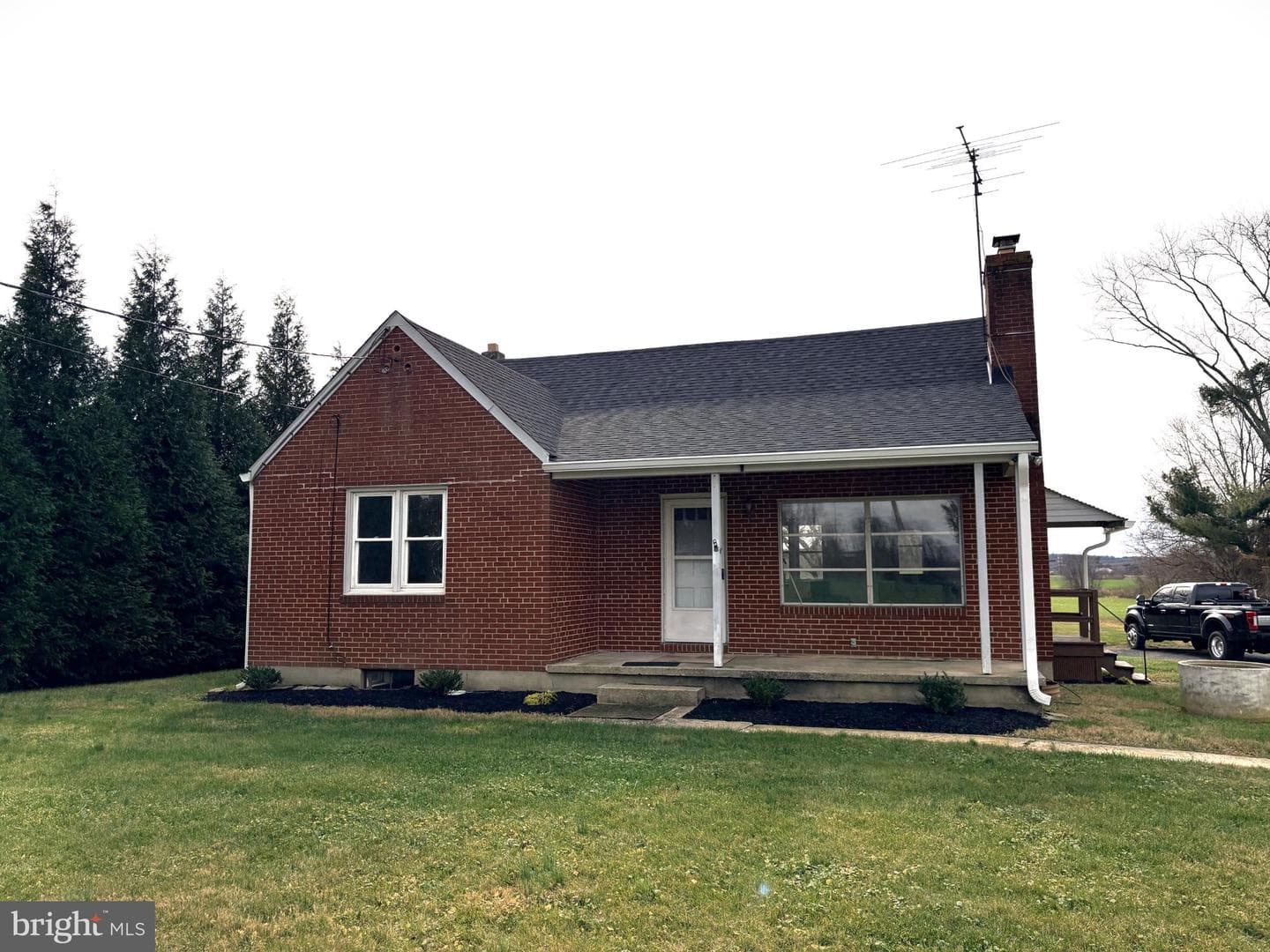 5223 Hydes Road photo 1