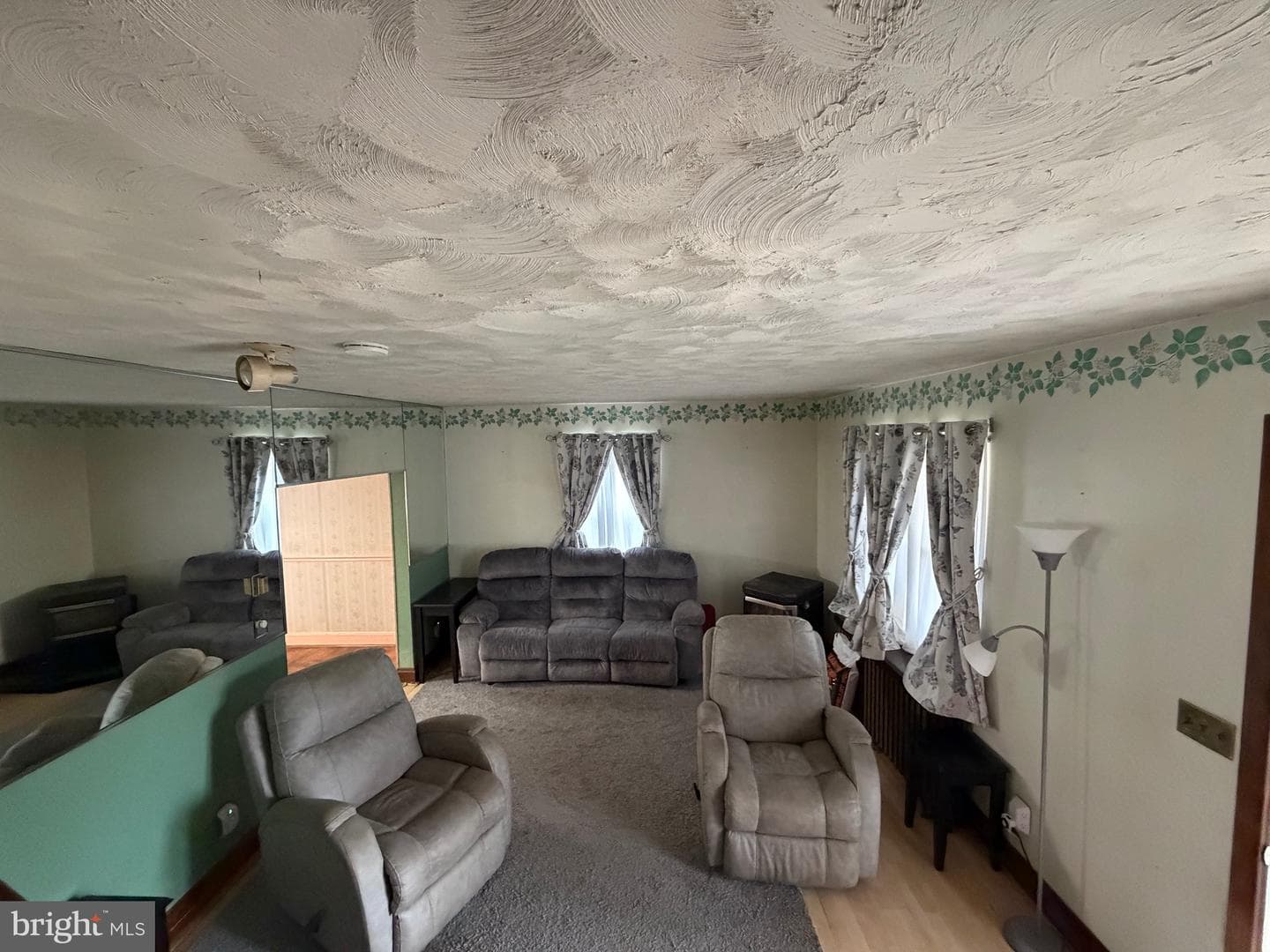 2532 Liberty Parkway photo 2