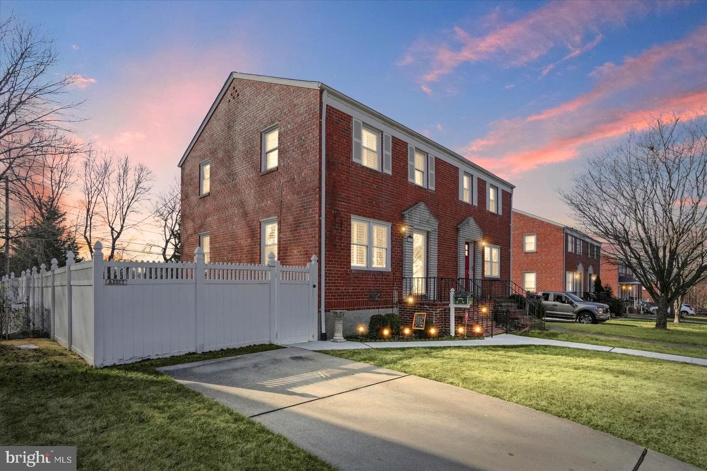 5127 Henry Avenue photo 1