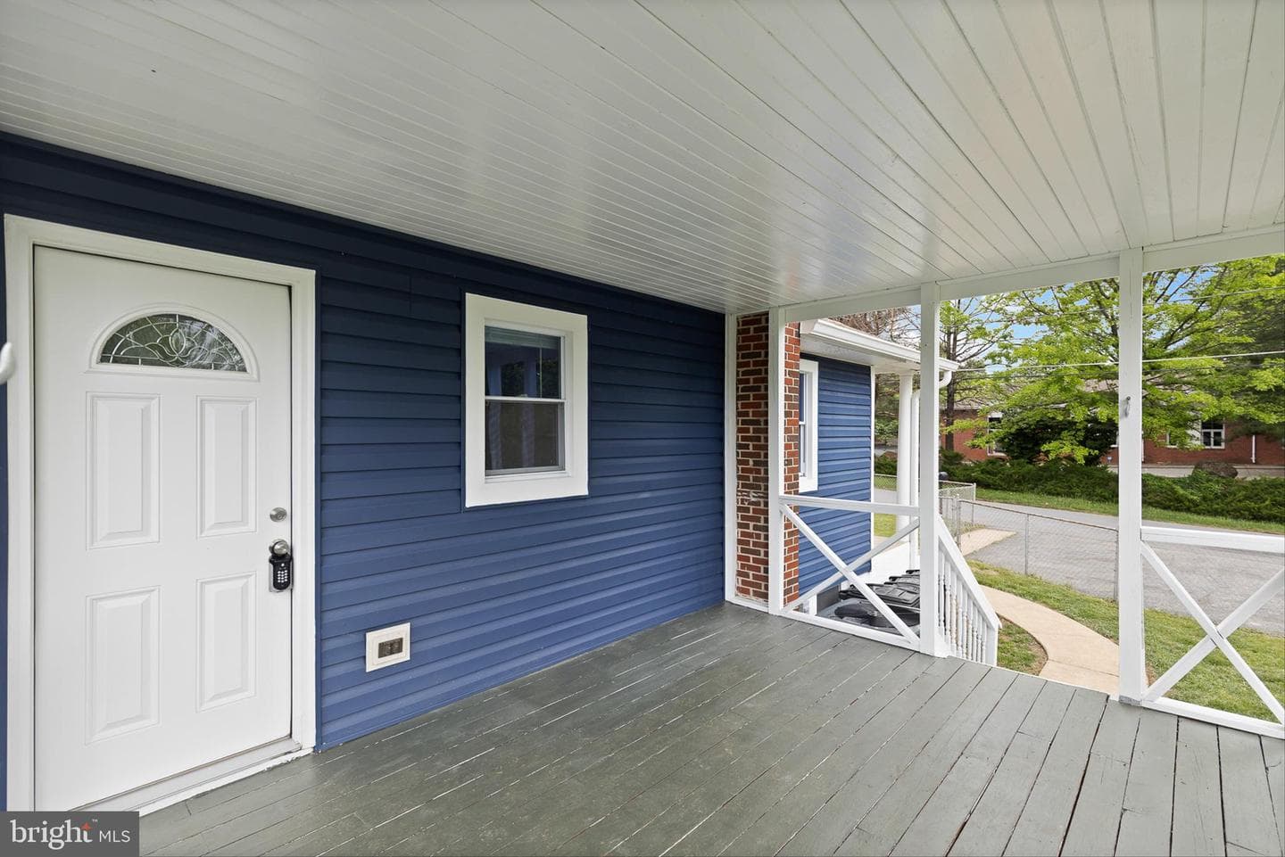 6907 Schissler Avenue photo 25