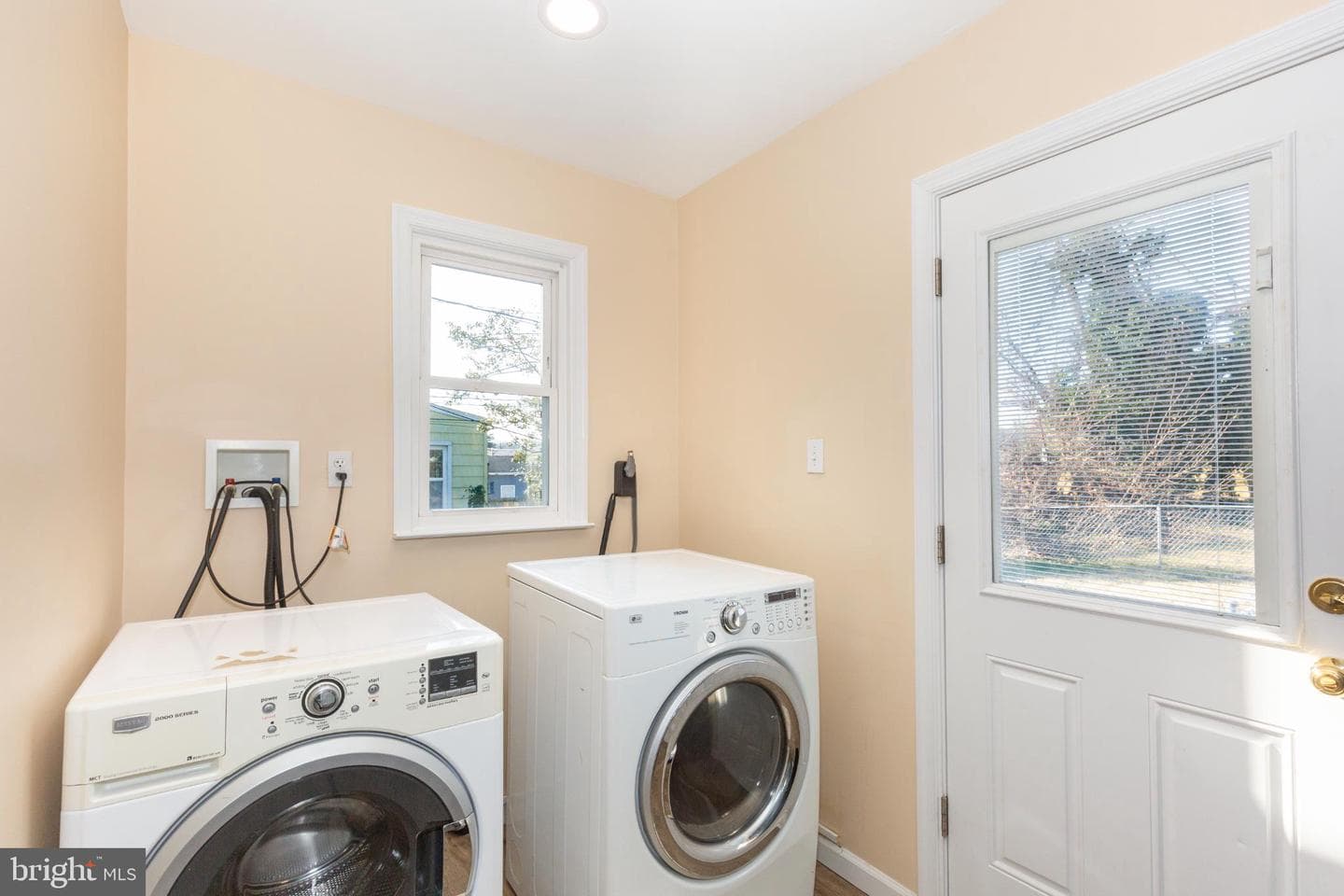 5506 Carville Avenue photo 10