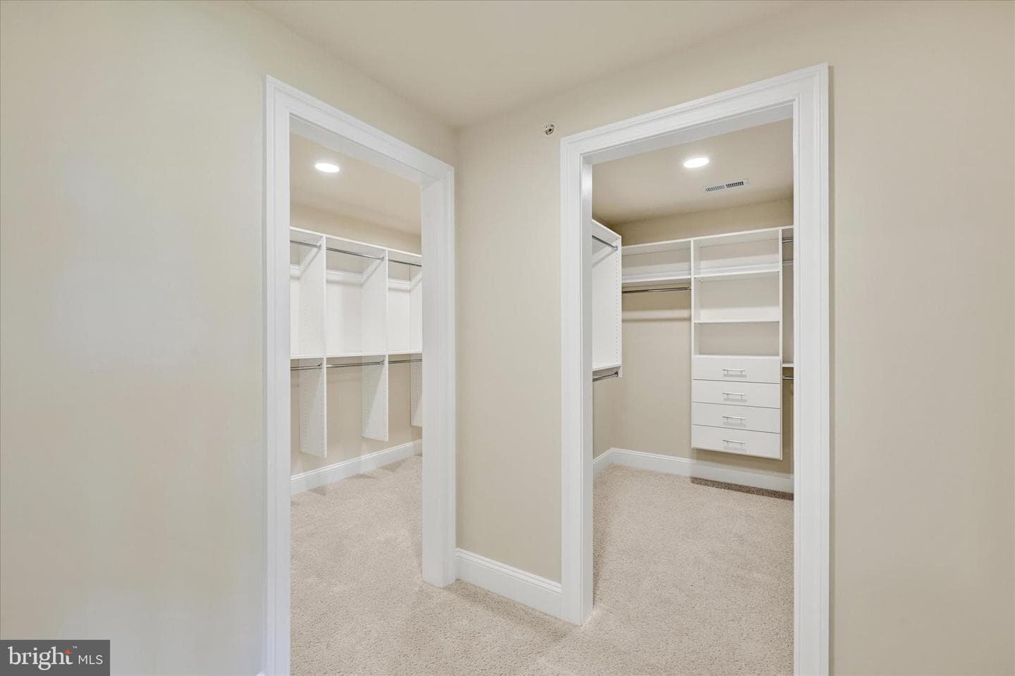 146 Villabrook Way photo 40