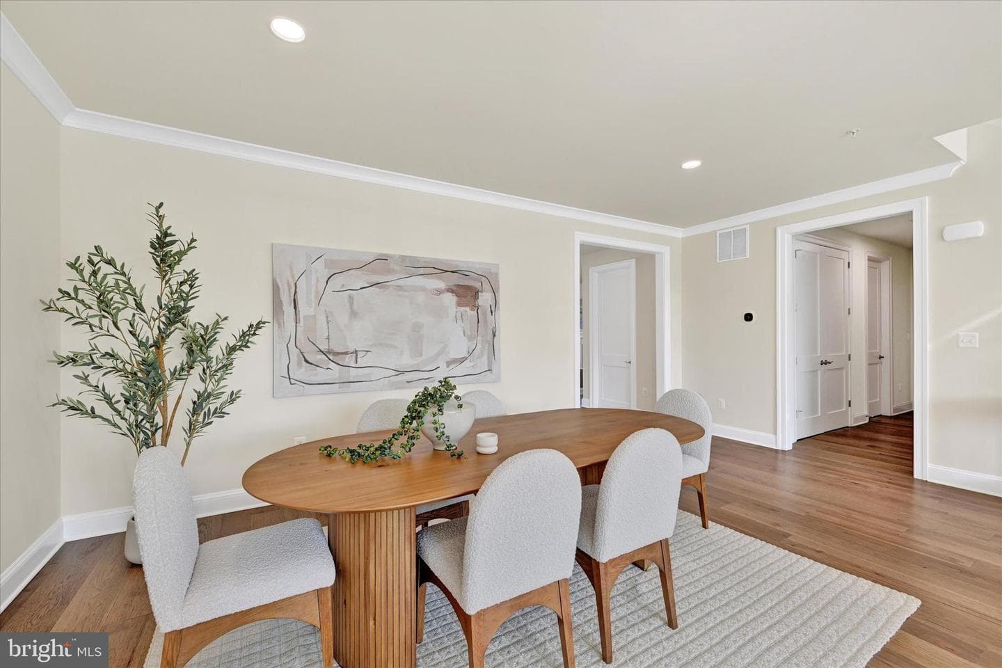 146 Villabrook Way photo 9