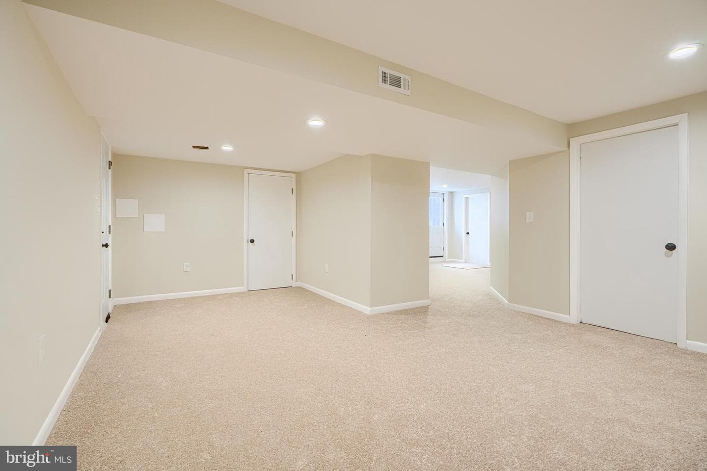 140 E Timonium Road photo 36