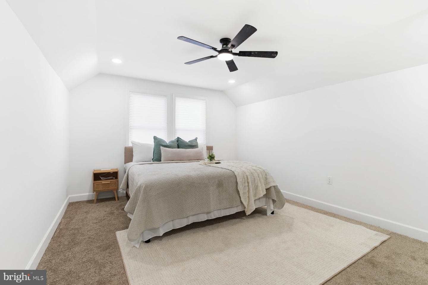 413 1st Avenue photo 19