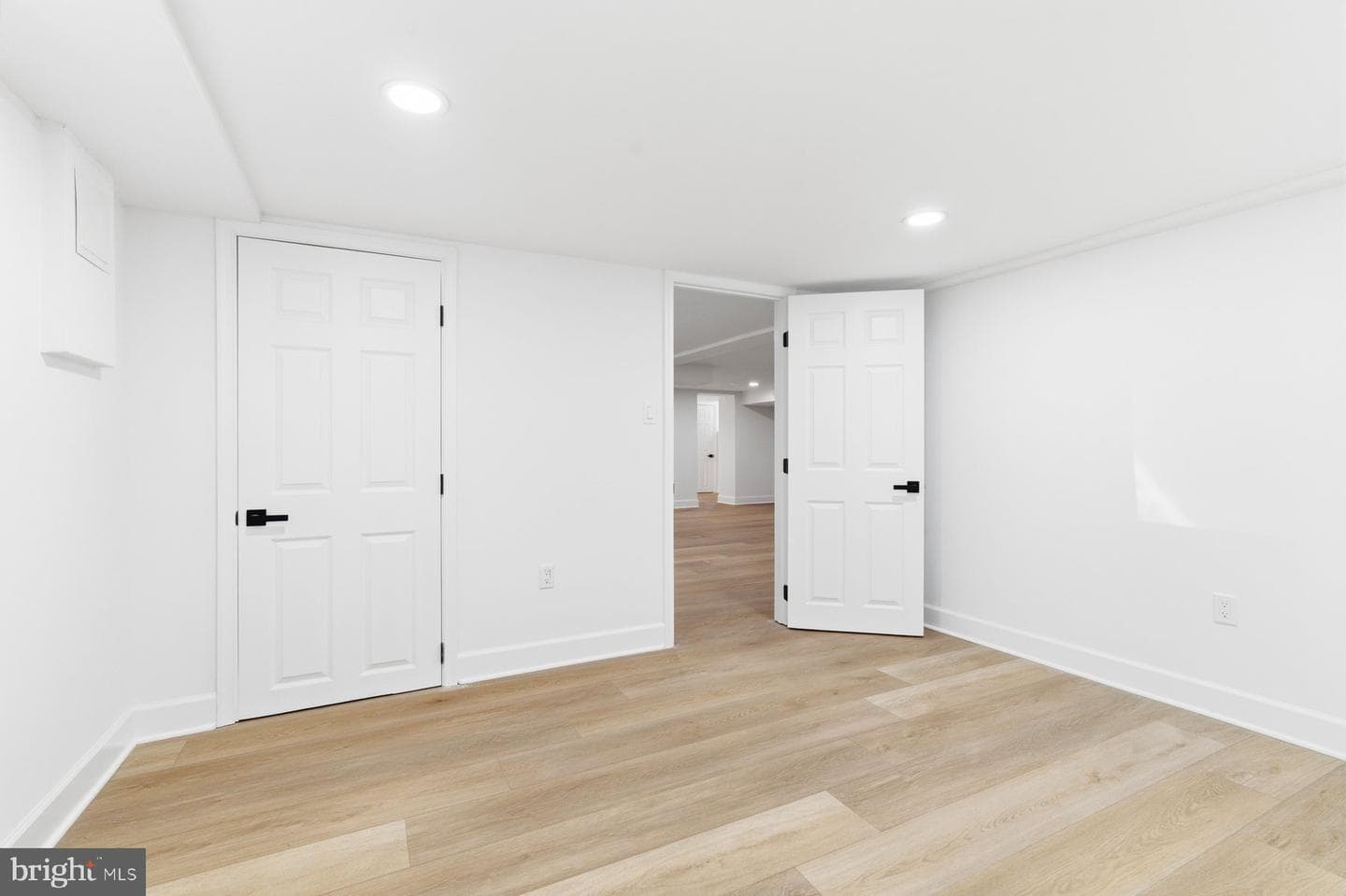 413 1st Avenue photo 26