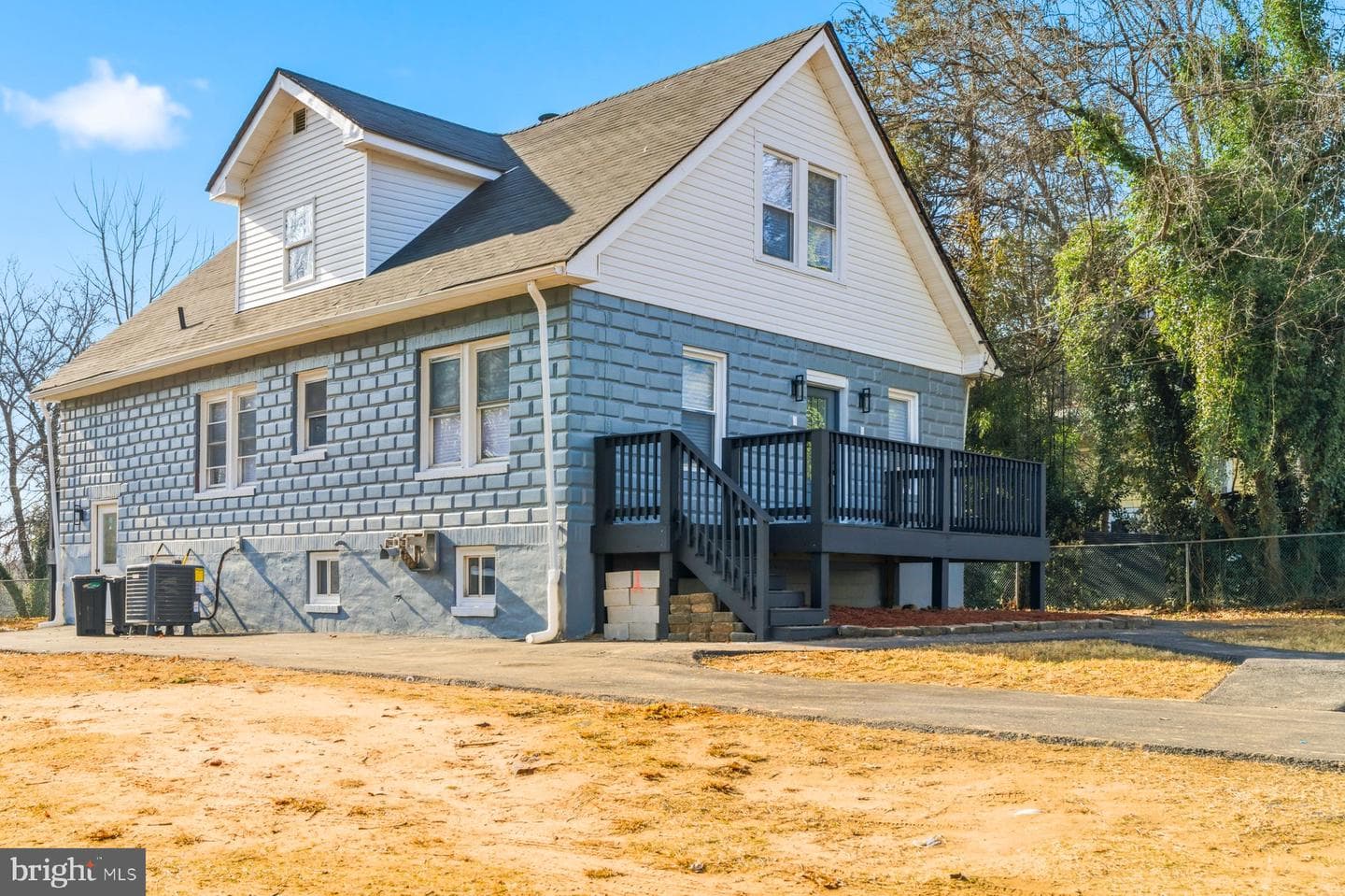 413 1st Avenue photo 3