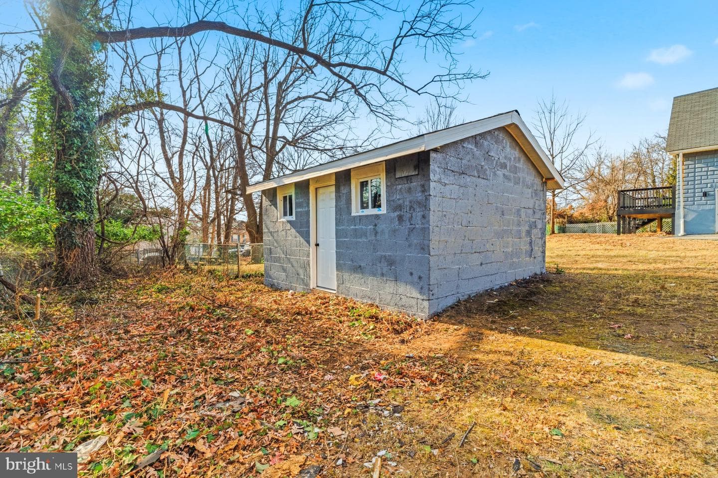 413 1st Avenue photo 32
