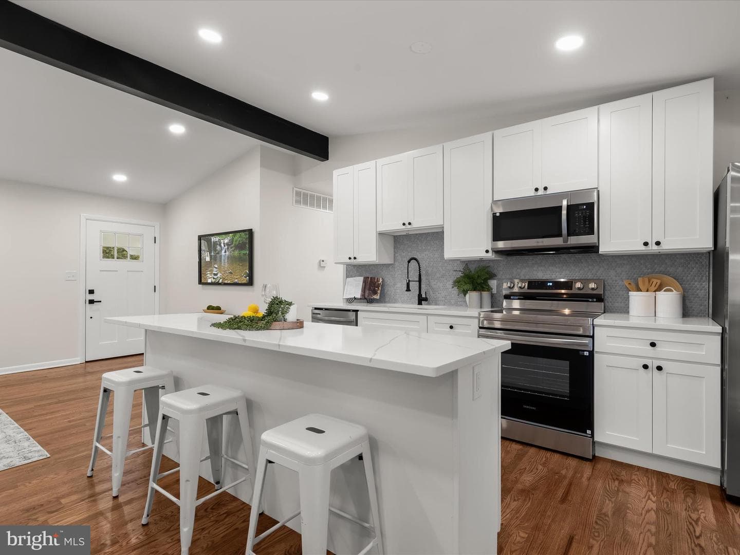 3525 Cabot Road photo 10