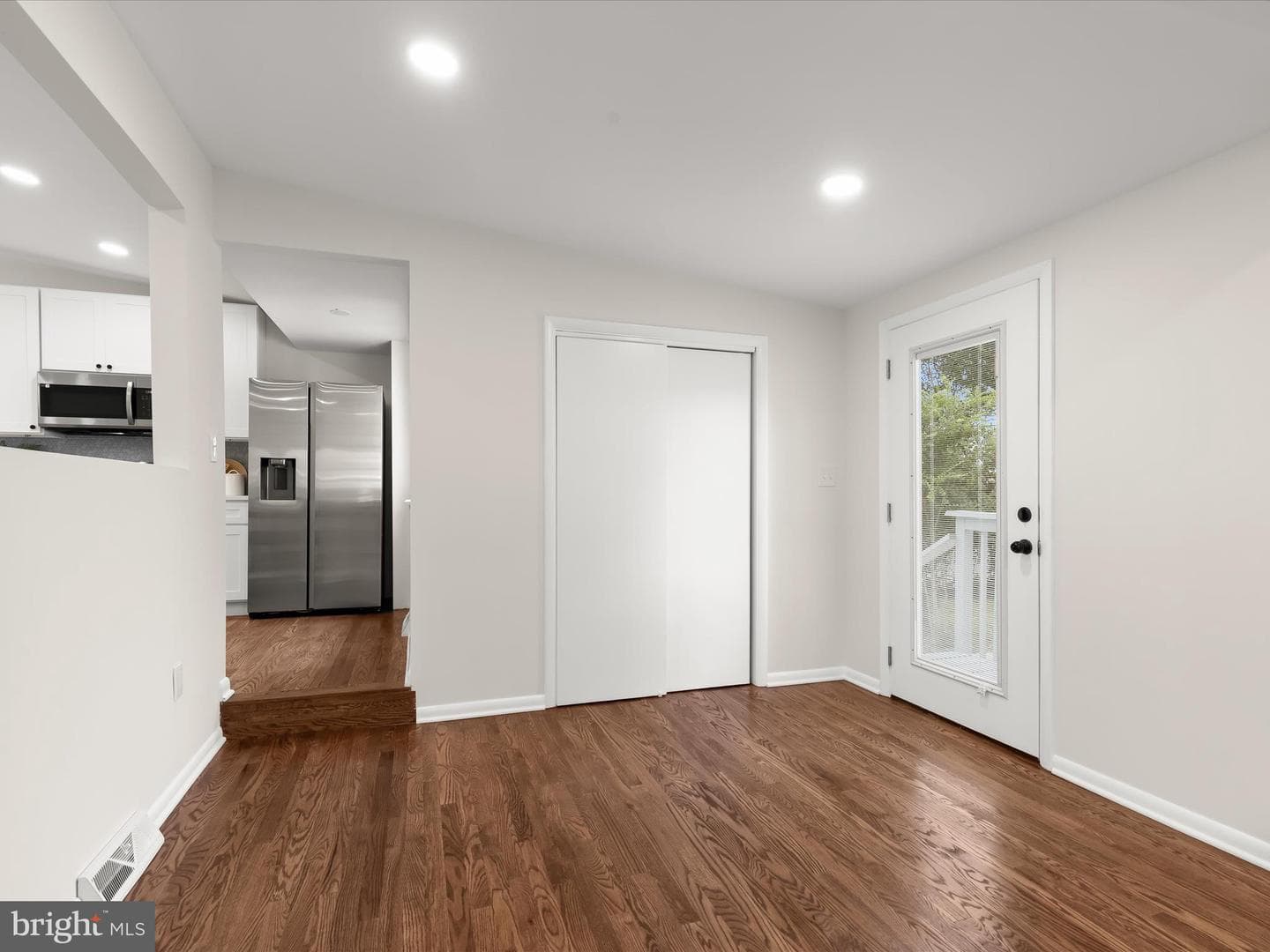 3525 Cabot Road photo 18