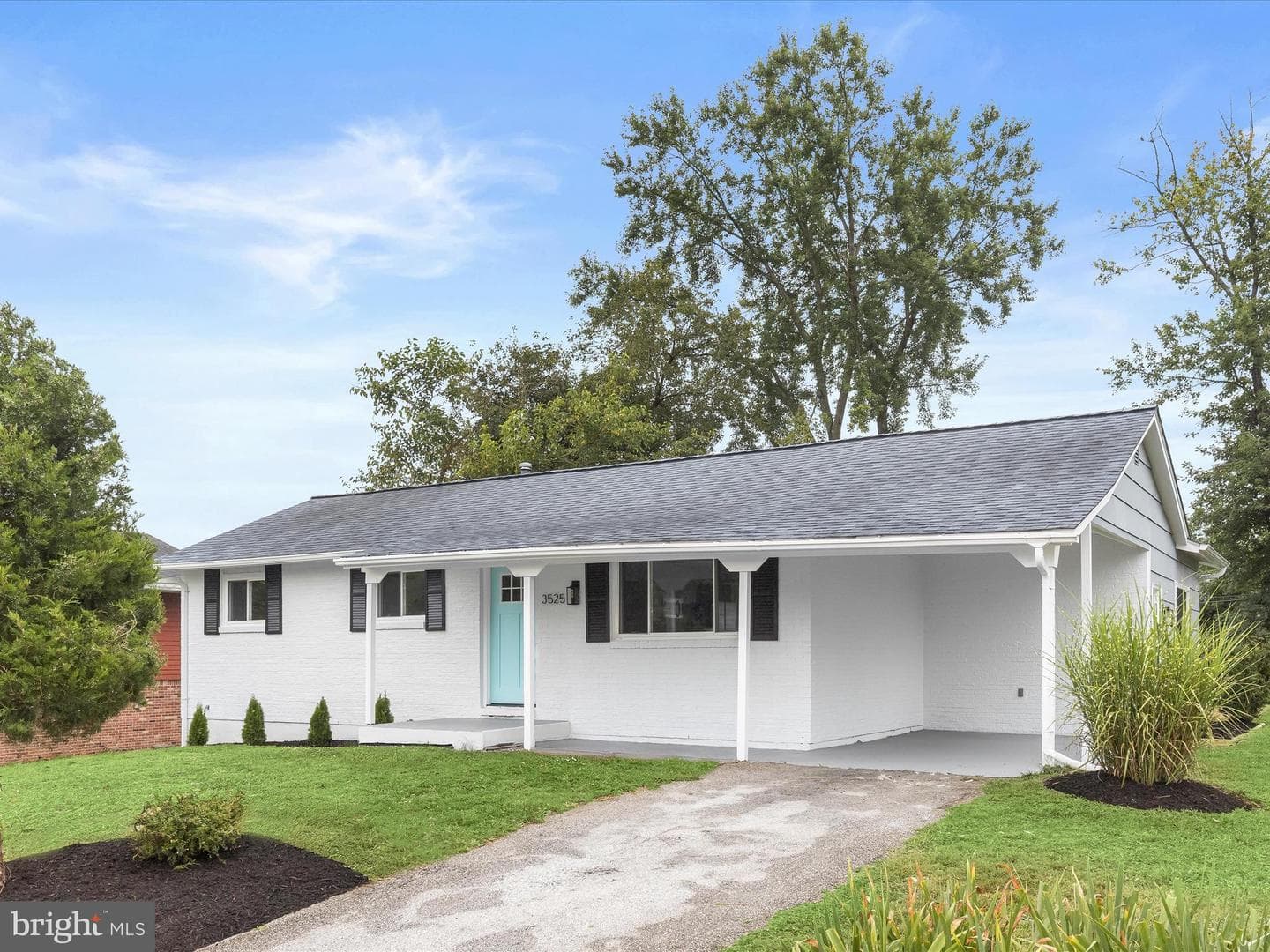 3525 Cabot Road photo 2