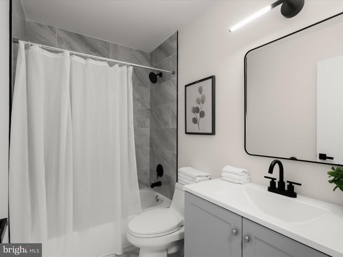 3525 Cabot Road photo 6