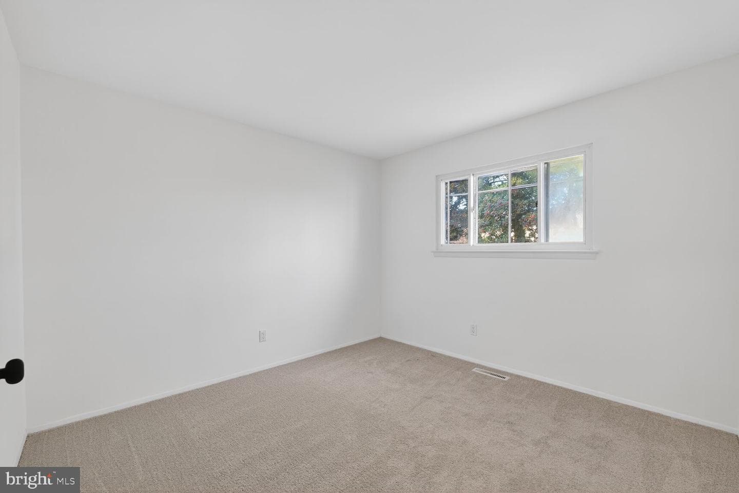 3827 Rayton Road photo 17