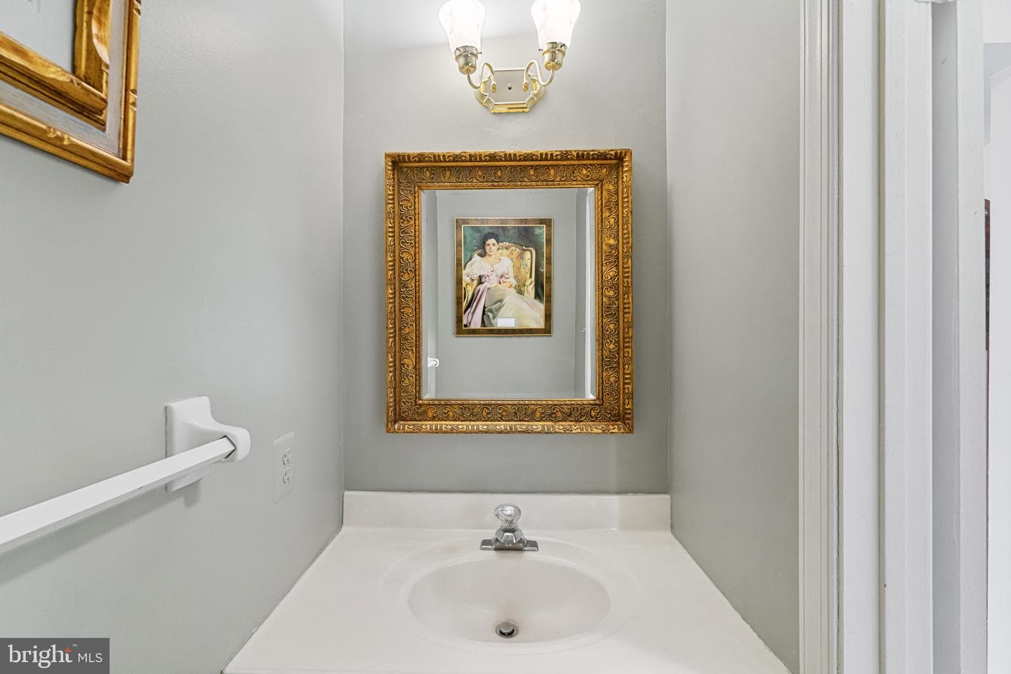 41 Chesthill Court photo 11