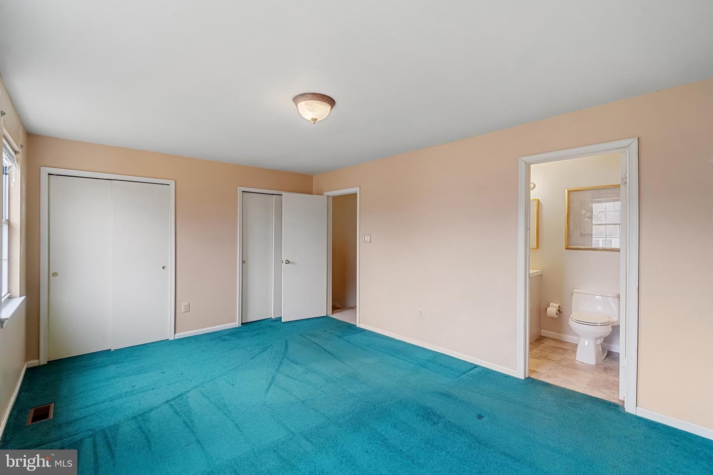 41 Chesthill Court photo 12