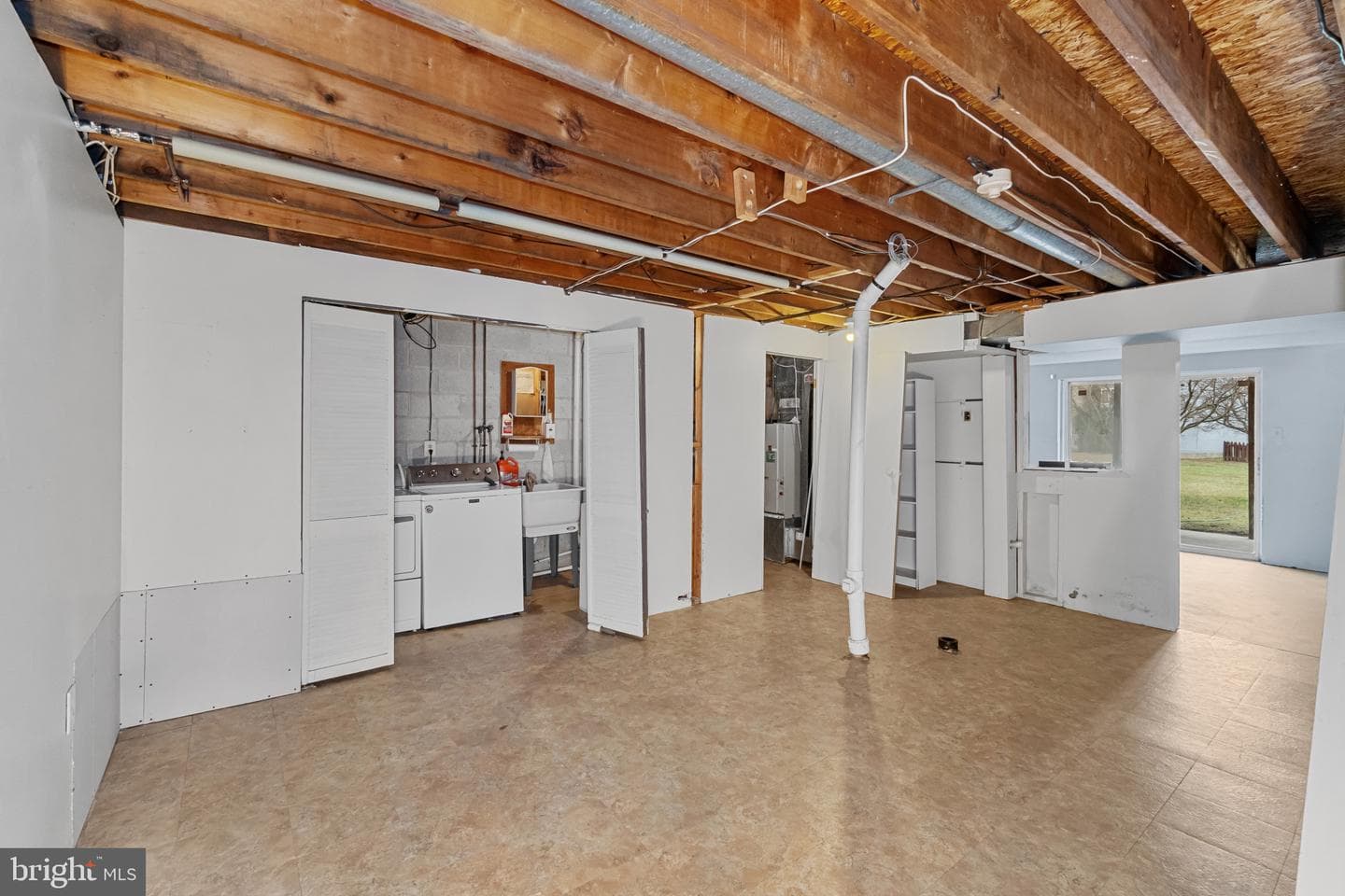 41 Chesthill Court photo 21