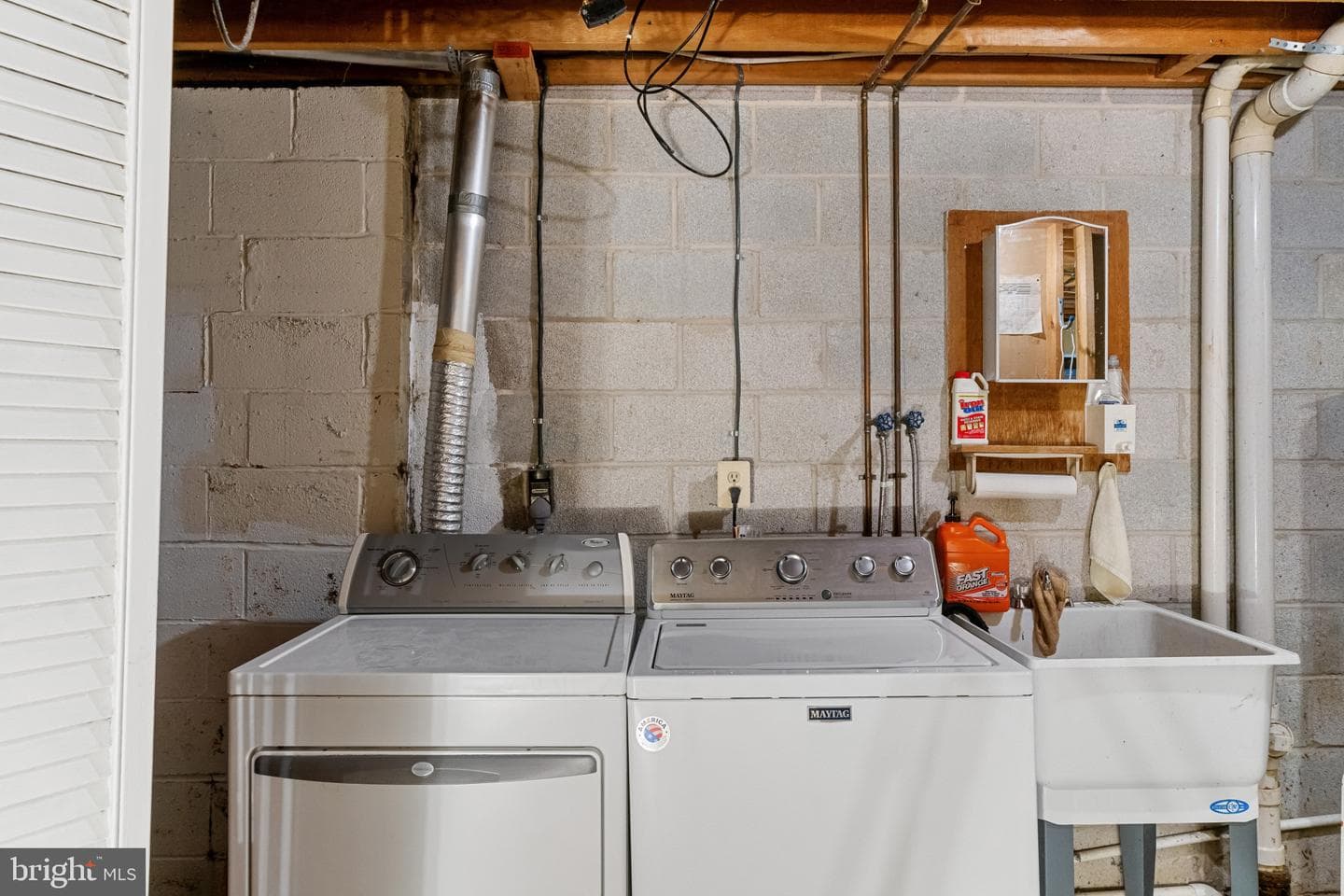 41 Chesthill Court photo 23