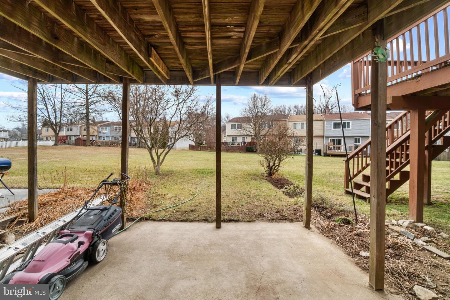 41 Chesthill Court photo 27