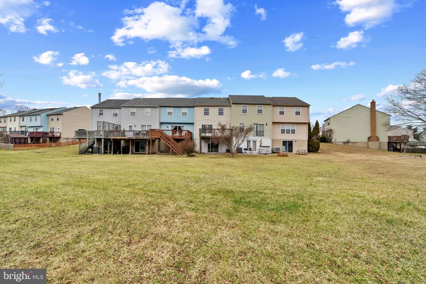 41 Chesthill Court photo 29