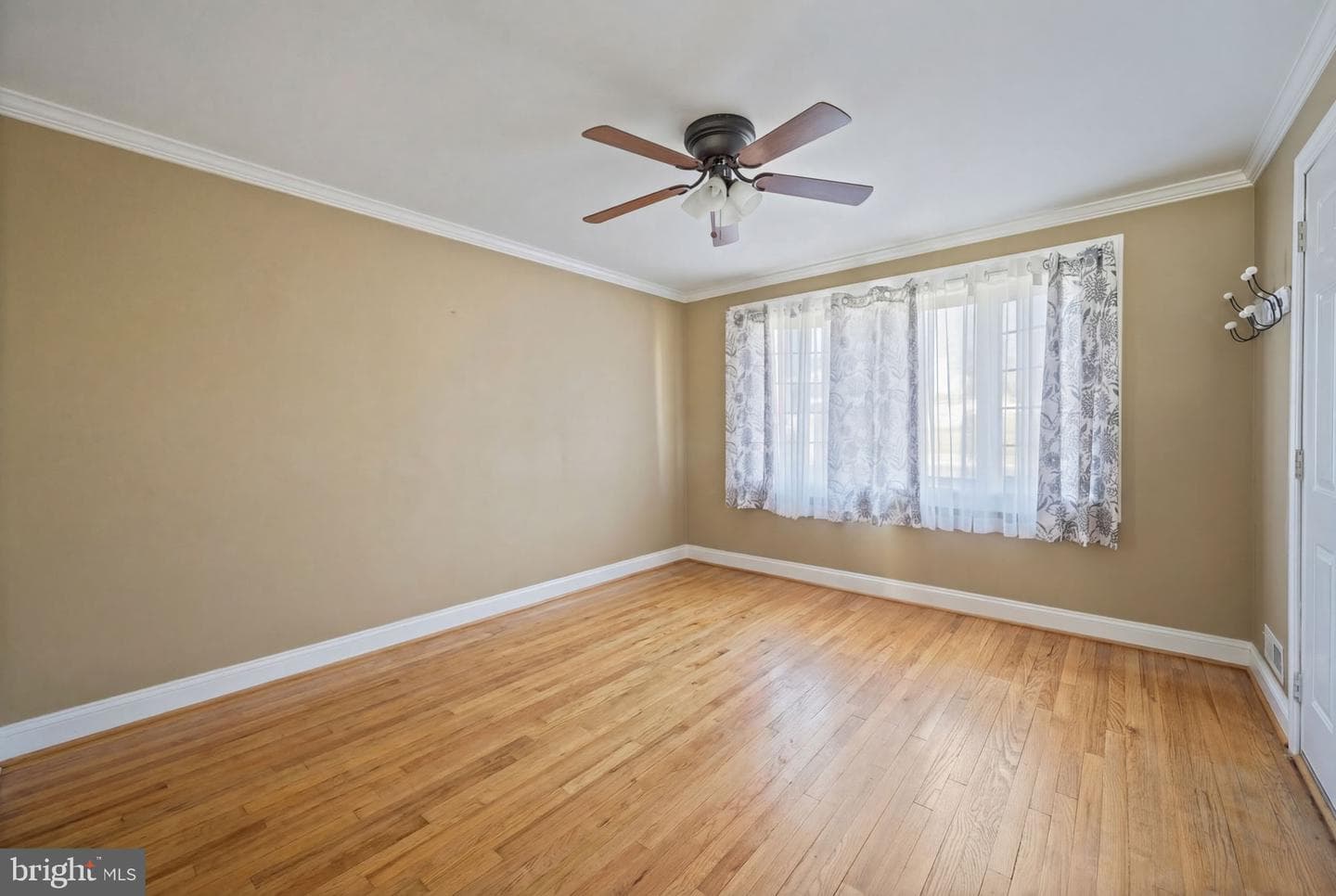 3317 Woodside Avenue photo 7