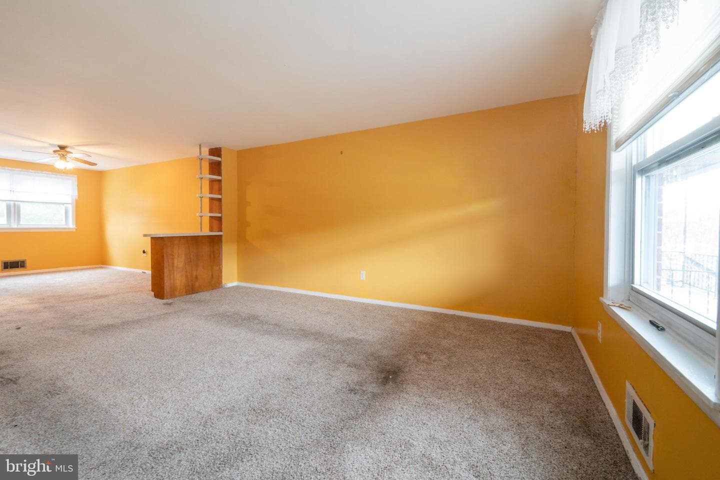 1022 Foxwood Lane photo 3