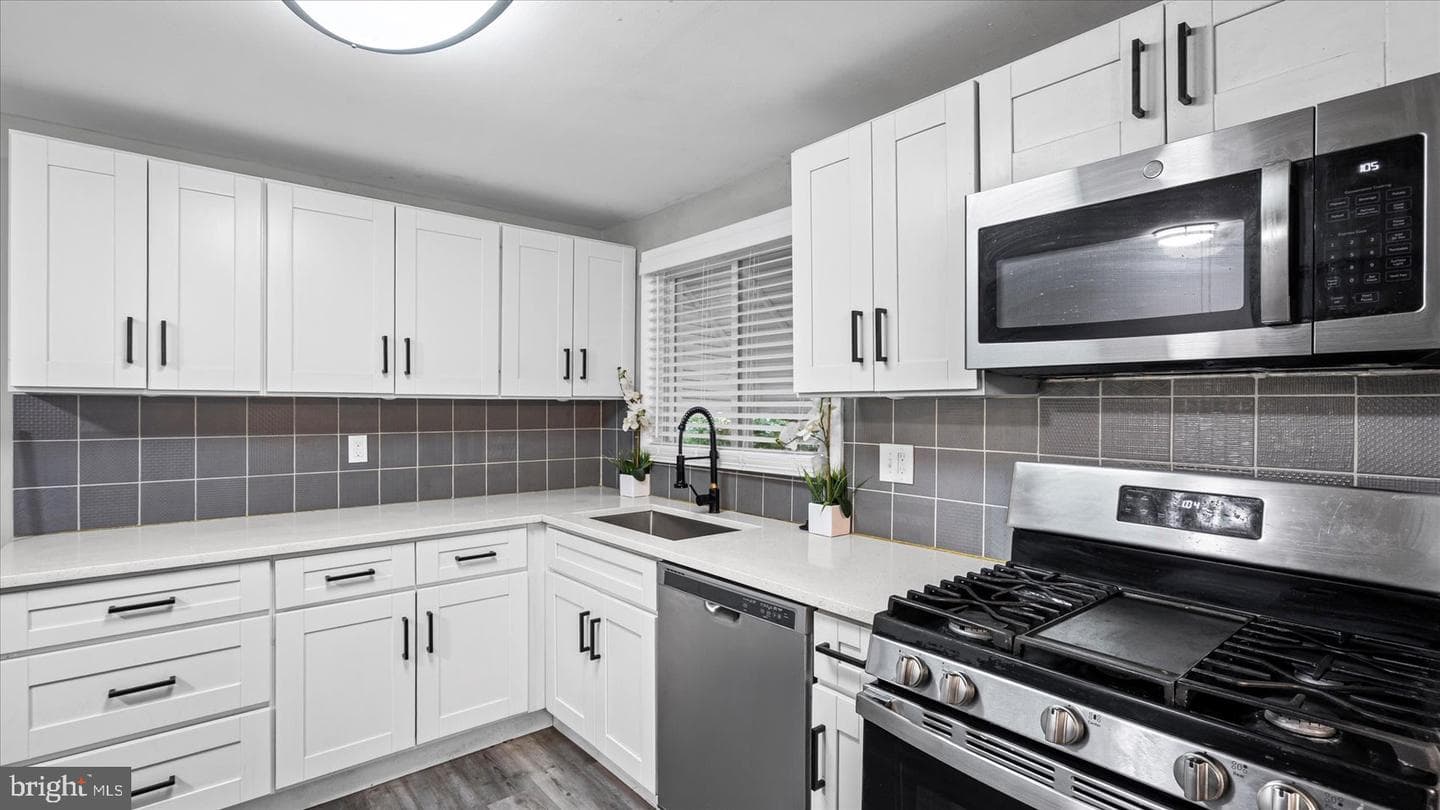 4525 Dresden Road photo 17
