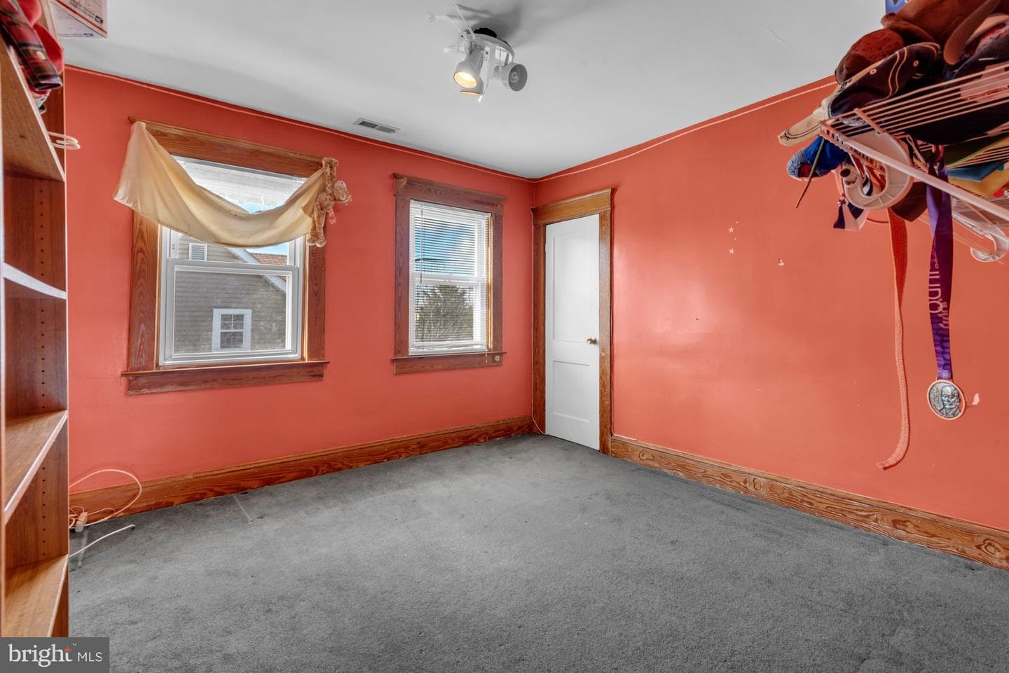 20 Waldron Avenue photo 24