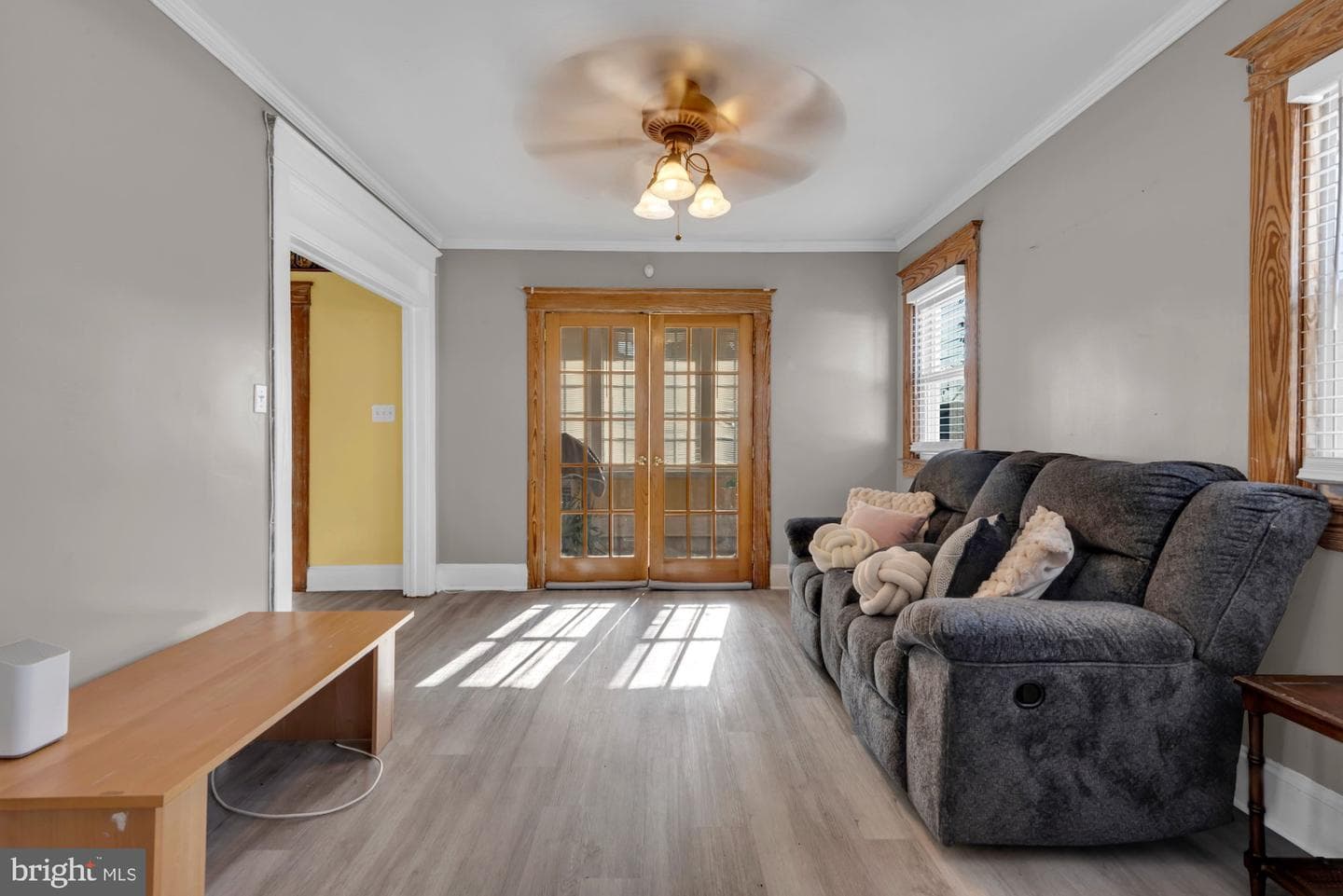 20 Waldron Avenue photo 5