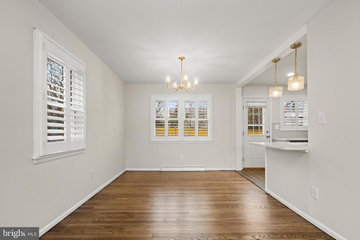 132 Warwick Drive photo 17