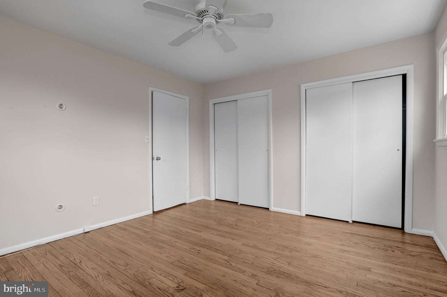 132 Warwick Drive photo 35
