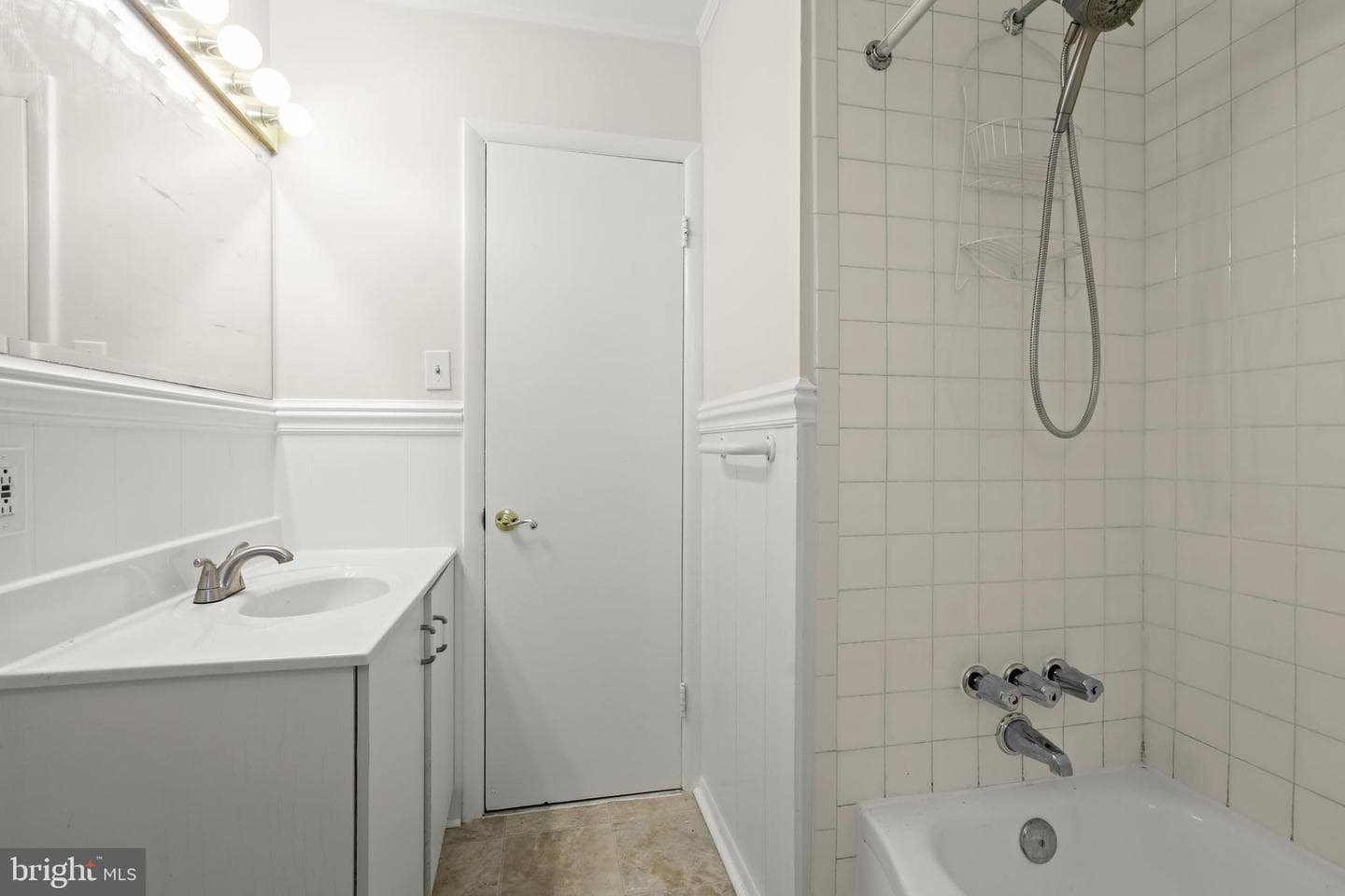 132 Warwick Drive photo 37