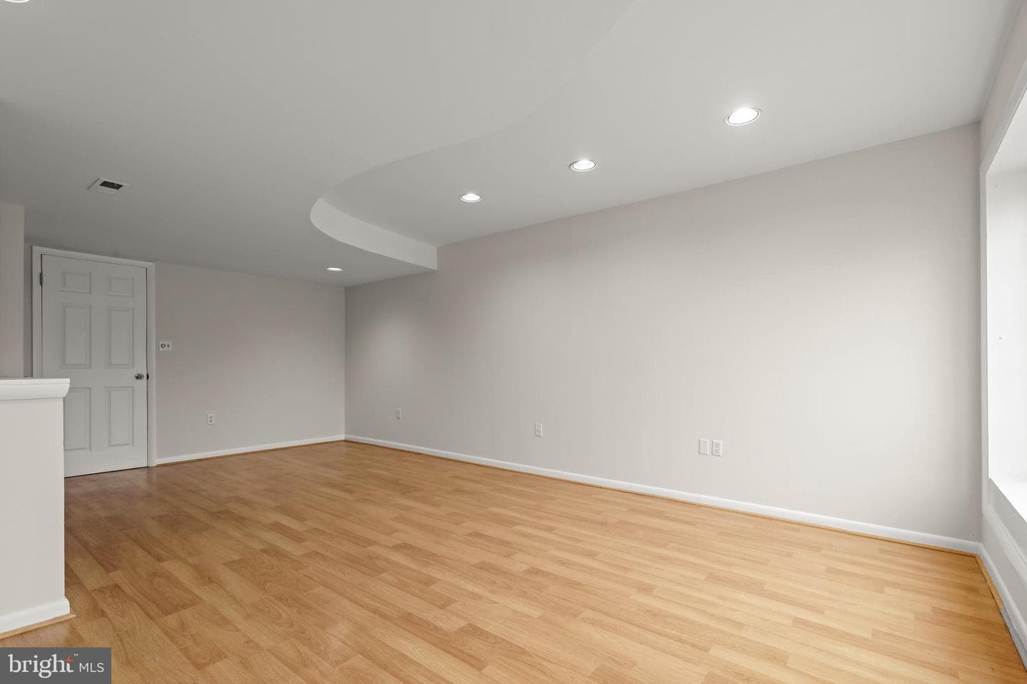 132 Warwick Drive photo 44