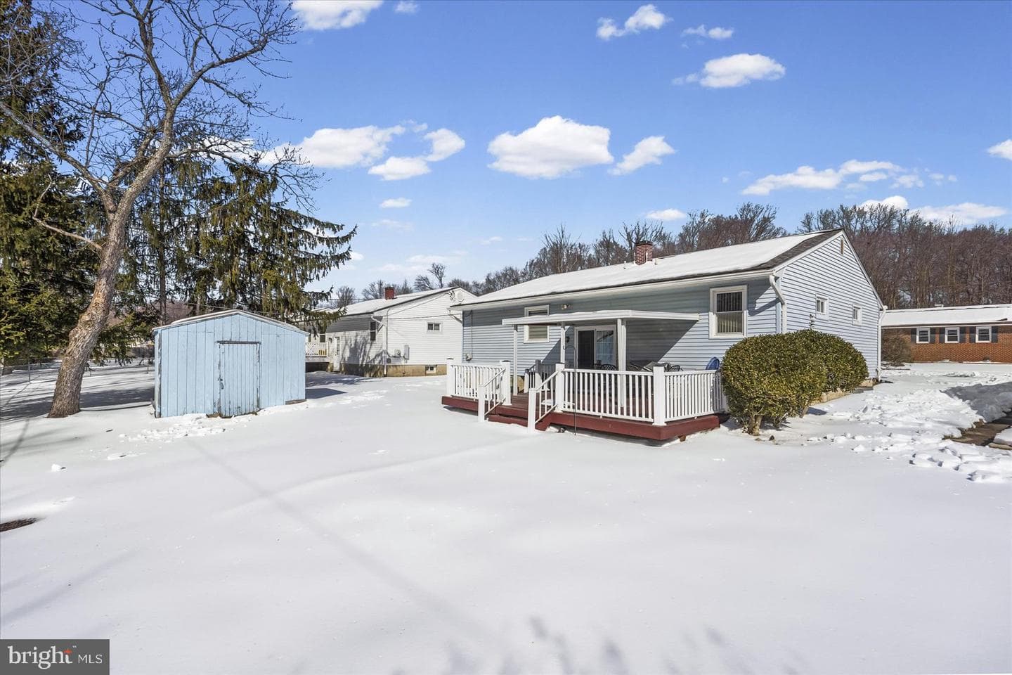 9063 Meadow Heights Road photo 36